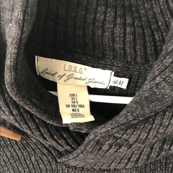 H&M sweater Size L - Picture 2 of 3